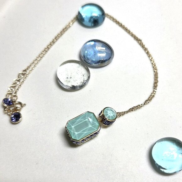 Swarovski Chroma Crystal Pendant Necklace Gold Tone Multi Colour Combination - Picture 7 of 12